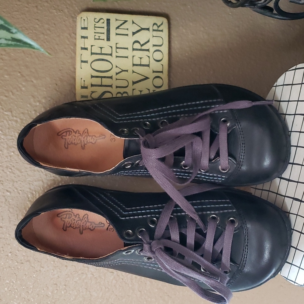 EUC- Portofino Leather Sneaker
